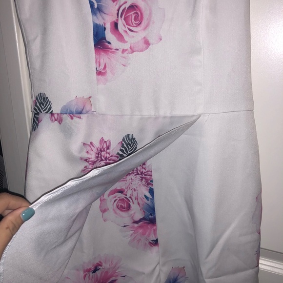 Floral romper - Picture 3 of 4